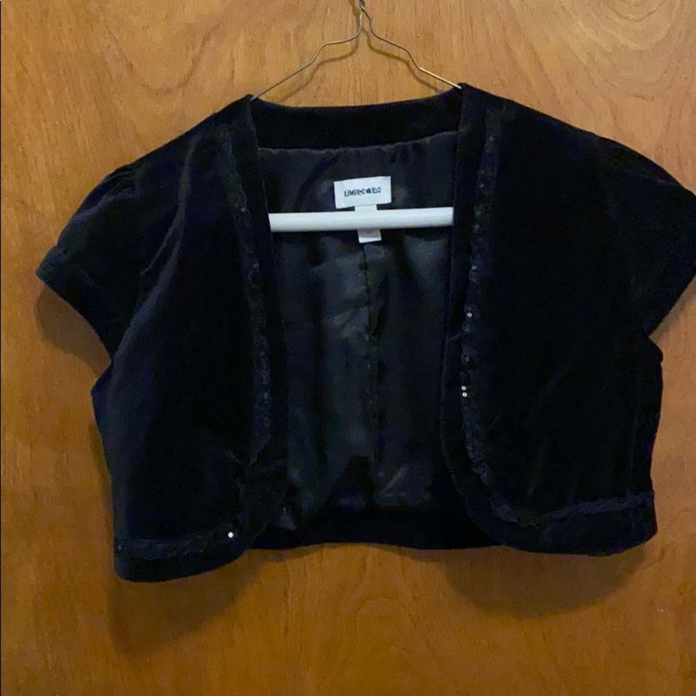 Black shawl